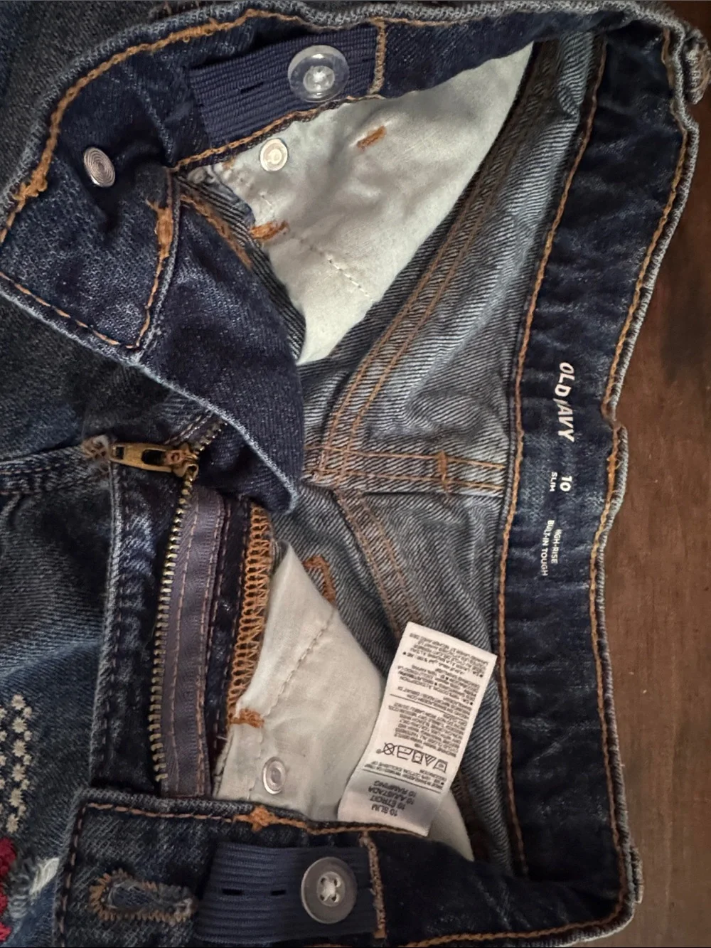 NWOT Old Navy Dark Blue Denim Jeans with Contrast Stitching